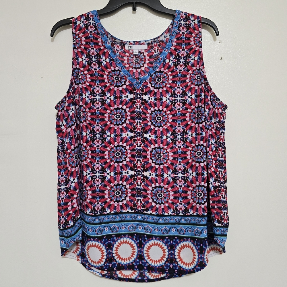 DR2 Daniel Rainn size Large Sleeveless Blouse V Neck Geometric Pink Blue